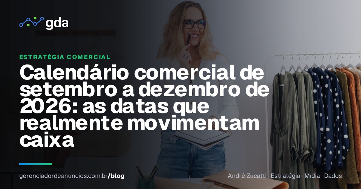 Lojista planejando o calendário de vendas do fim de ano