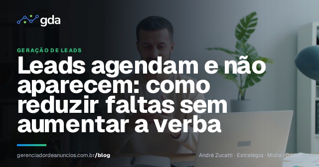 Agenda de compromissos e smartphone usados para confirmar atendimentos